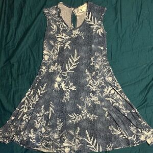 Keren Hart blue floral dress in size S. Never worn.